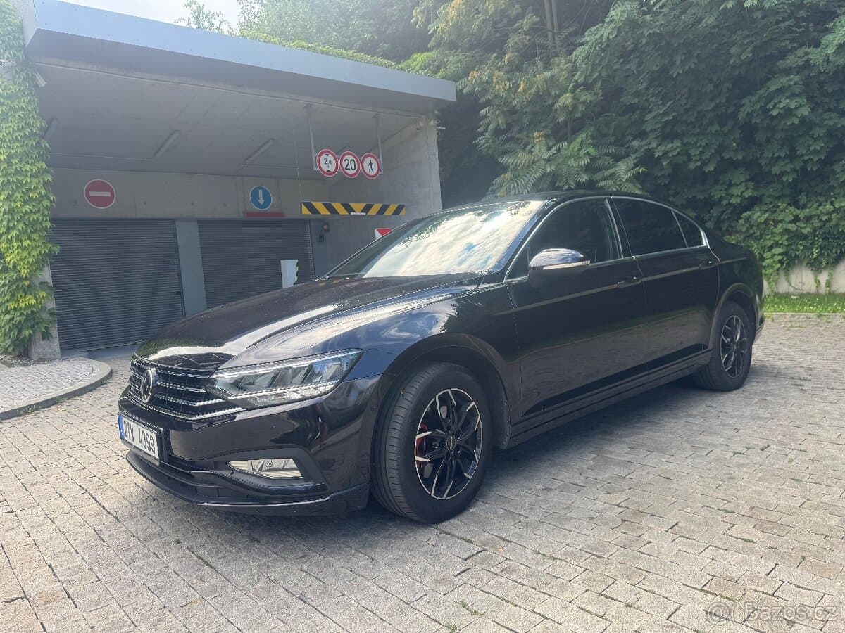 2021 Volkswagen PASSAT - 4