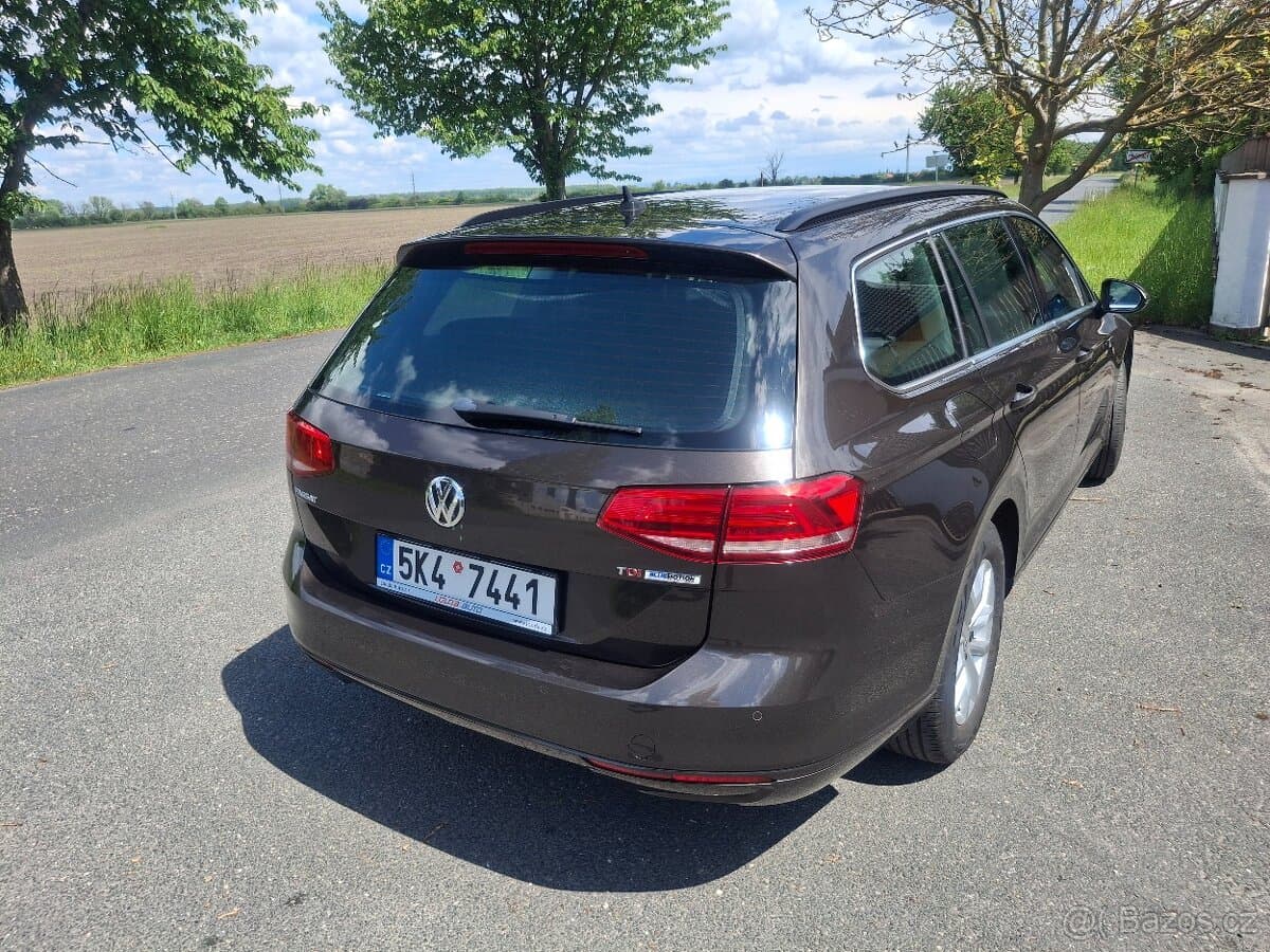 2016 Volkswagen PASSAT - 4