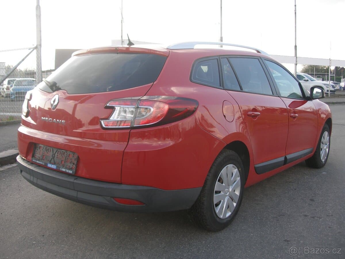Renault MEGANE - 4