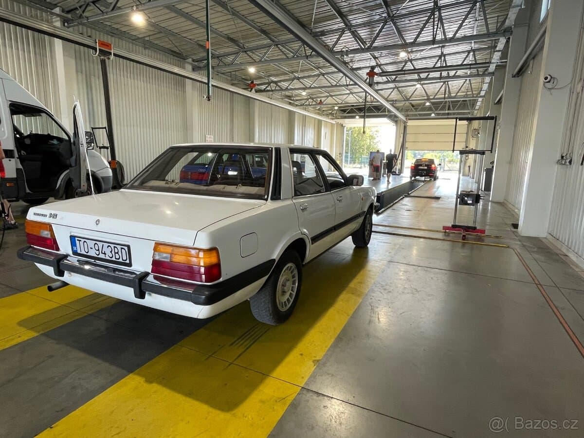 Ford TAUNUS - 4