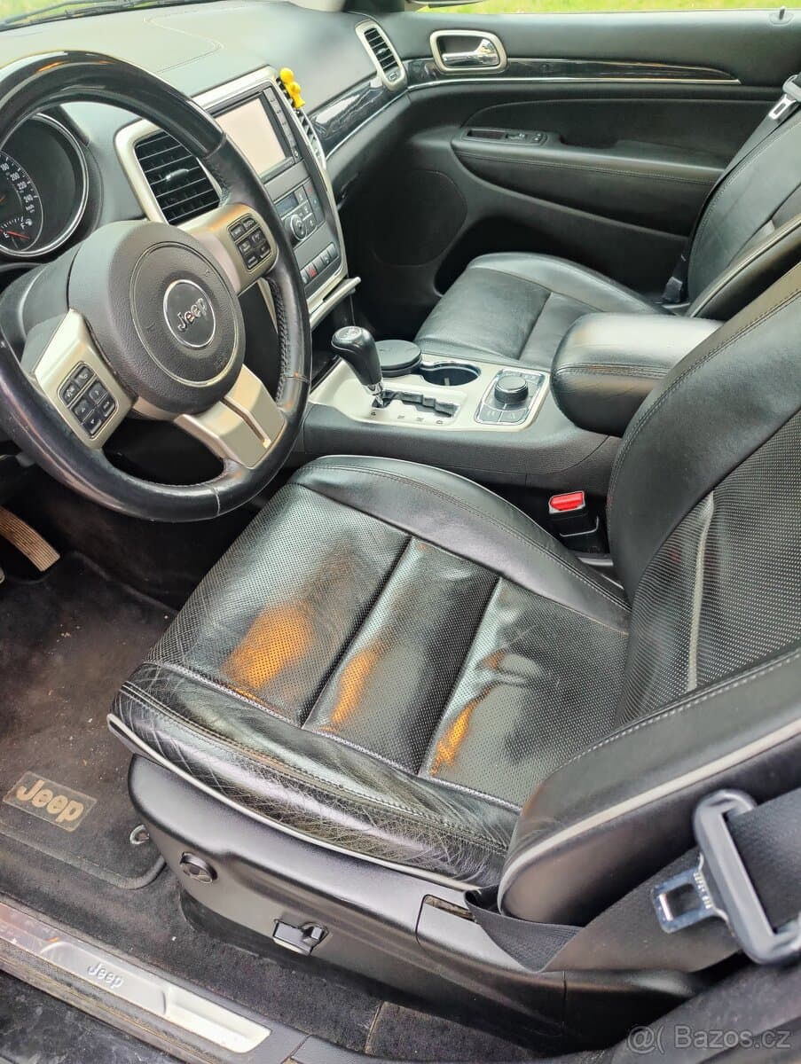 2013 Jeep CHEROKEE - 4