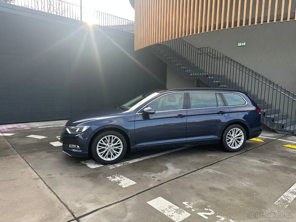 2015 Volkswagen PASSAT - 4