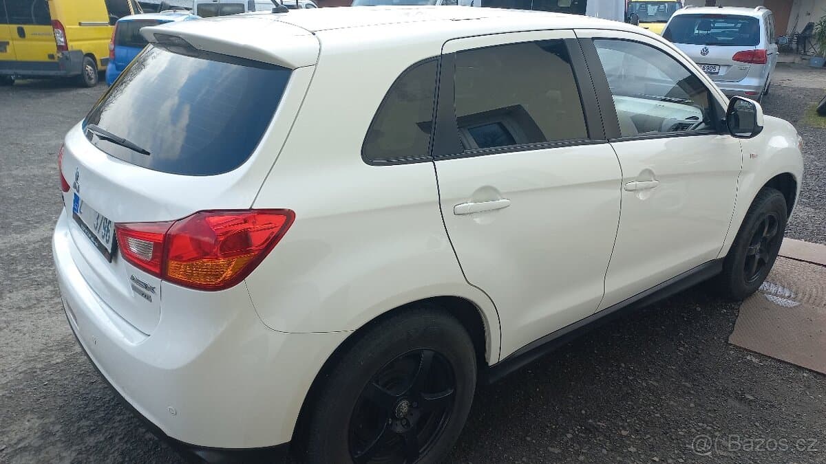 2016 Mitsubishi ASX - 4