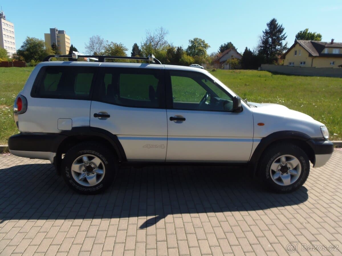 2004 Nissan OSTATNÍ - 4