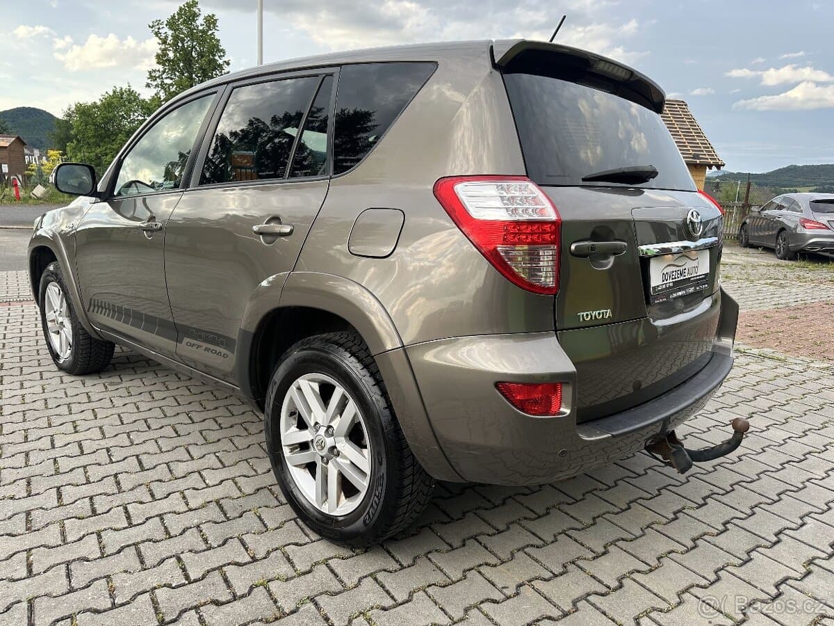 2011 Toyota RAV4 - 4