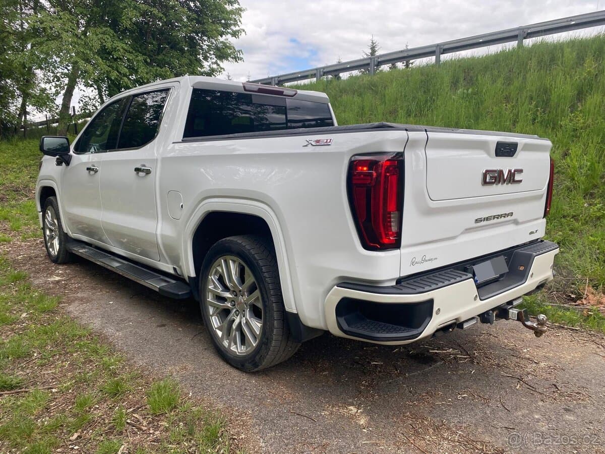 GMC SIERRA - 4