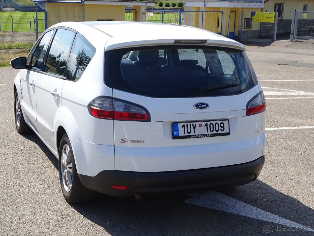 2009 Ford S-MAX - 4