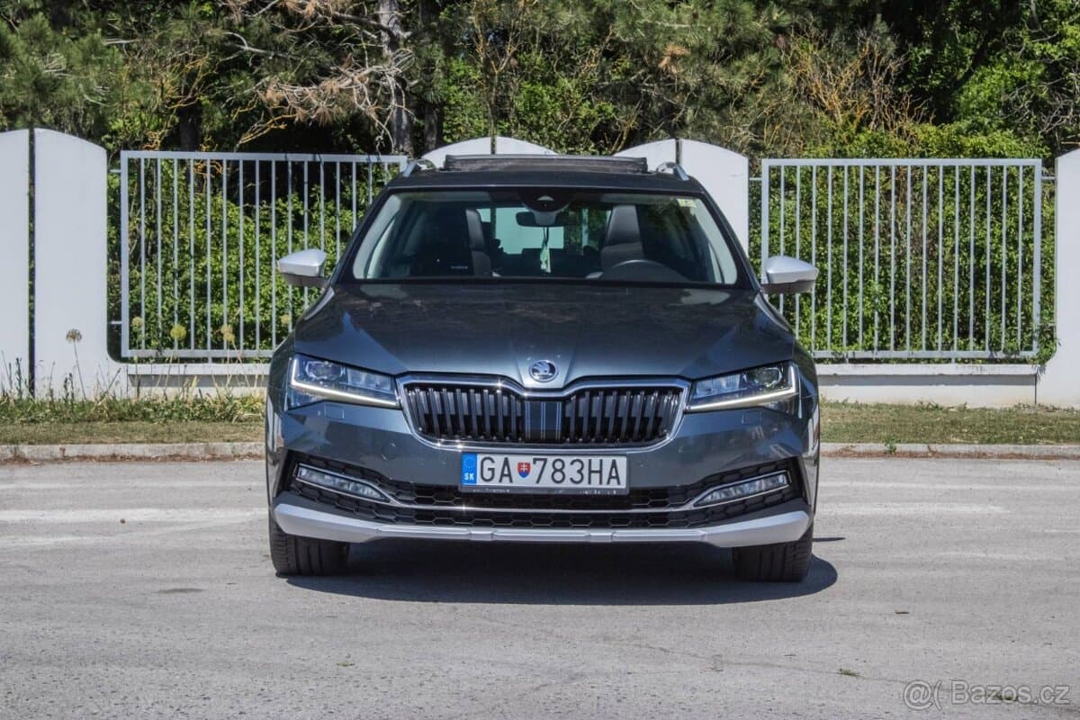 2020 Škoda SUPERB - 4
