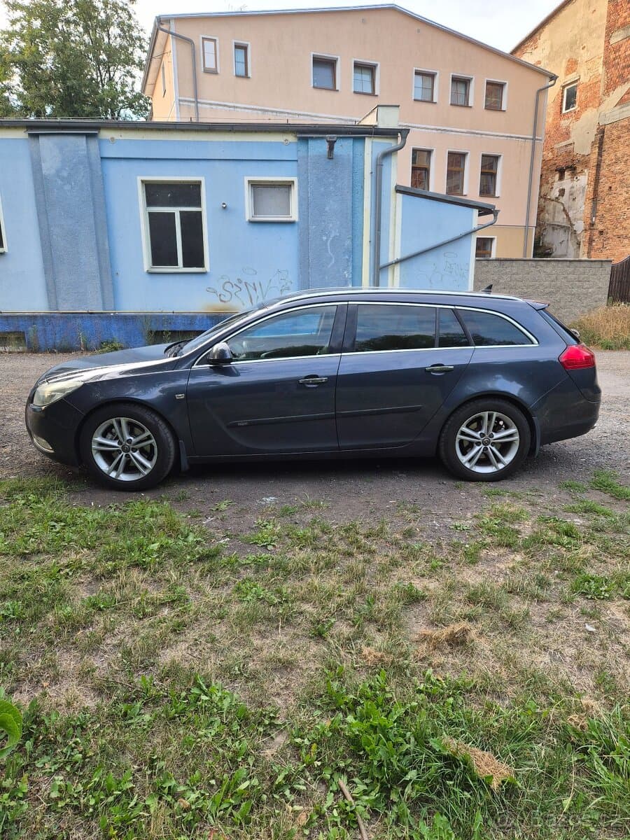 2010 Opel INSIGNIA - 4