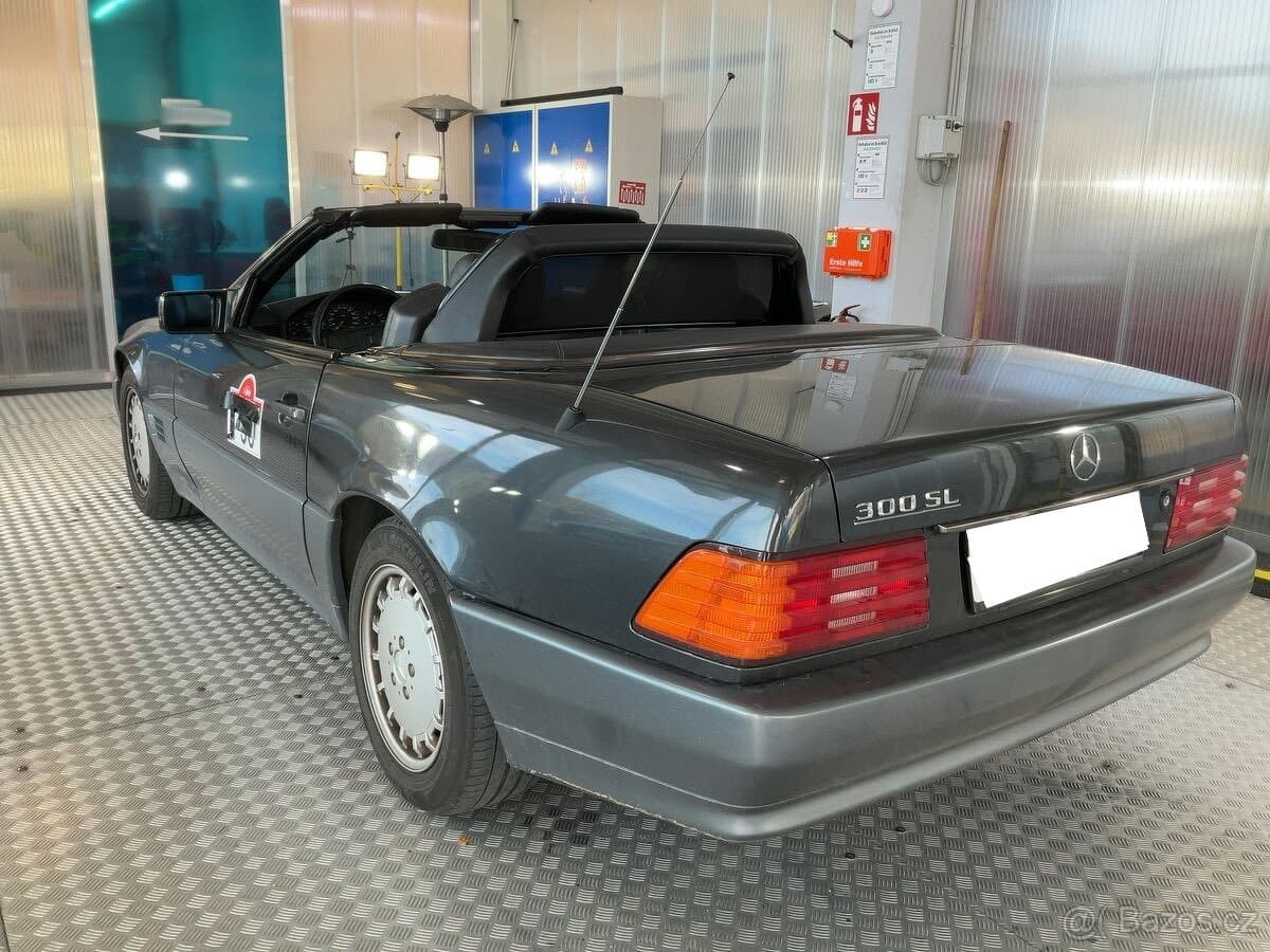 1990 Mercedes-Benz SL - 4