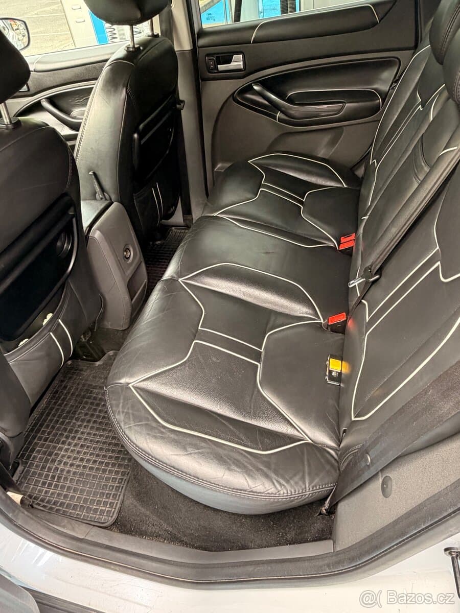 2011 Ford KUGA - 4