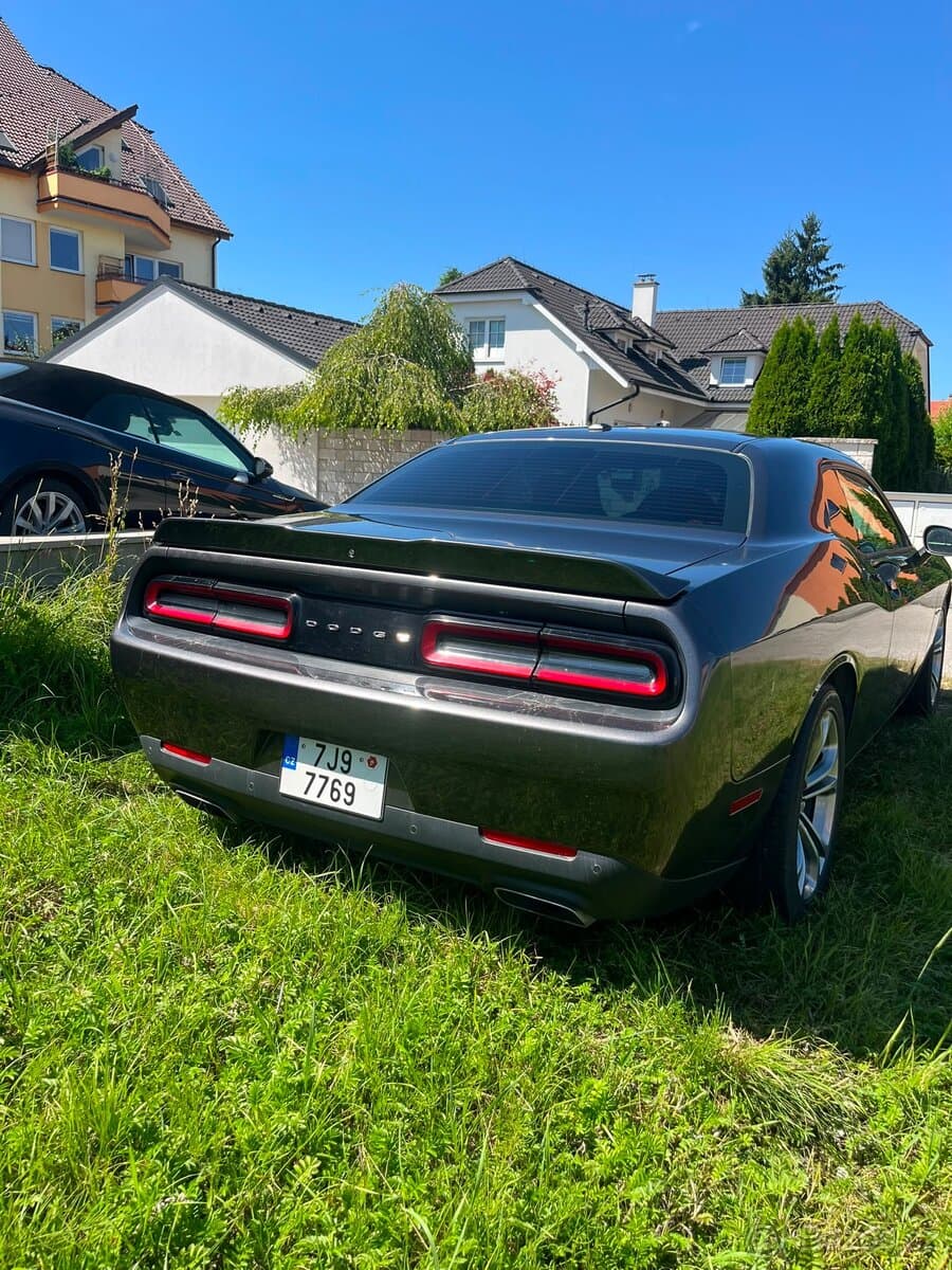 2020 Dodge CHALLENGER - 4