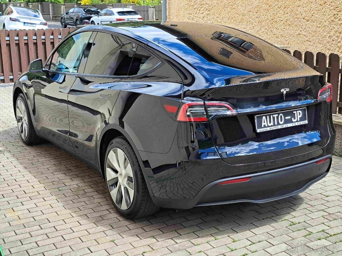 2023 Tesla MODEL Y - 4