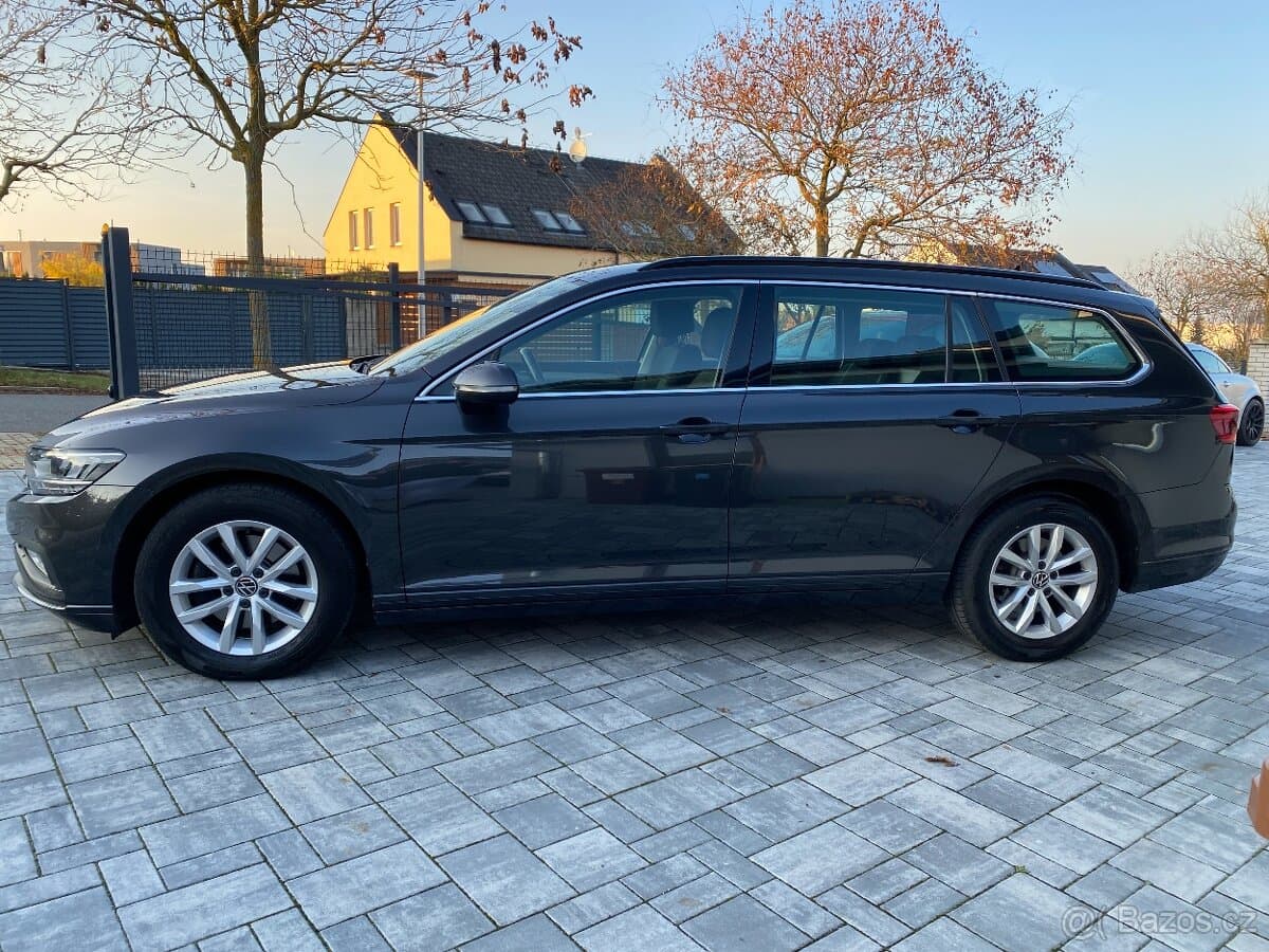 2021 Volkswagen PASSAT - 4