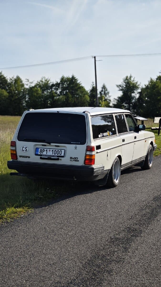 1991 Volvo 240 - 4