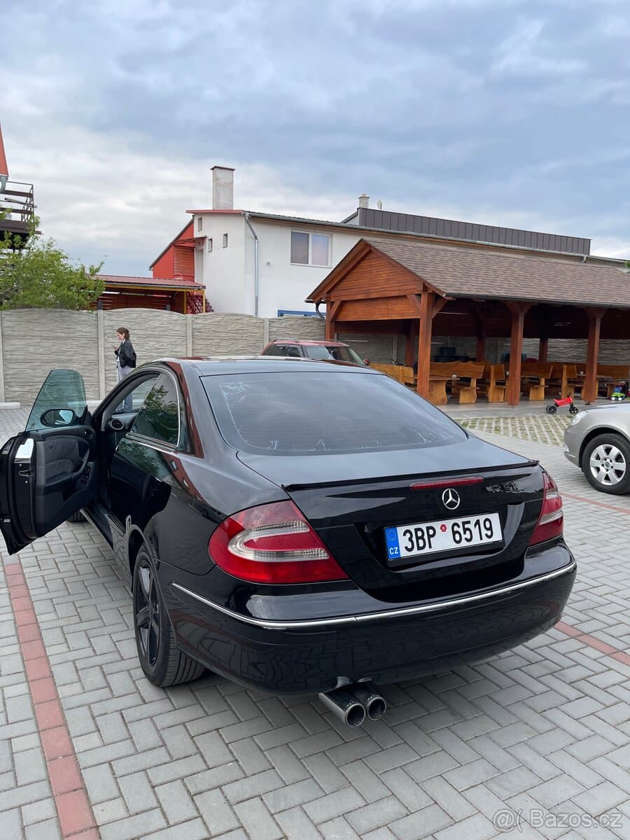 2002 Mercedes-Benz CLK - 4