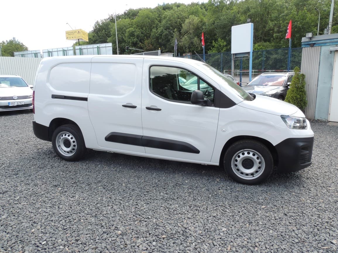 2023 Fiat DOBLO - 4