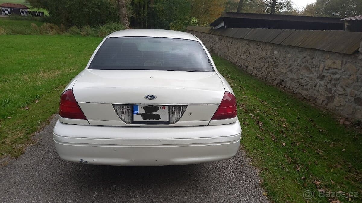 2007 Ford CROWN VICTORIA - 4