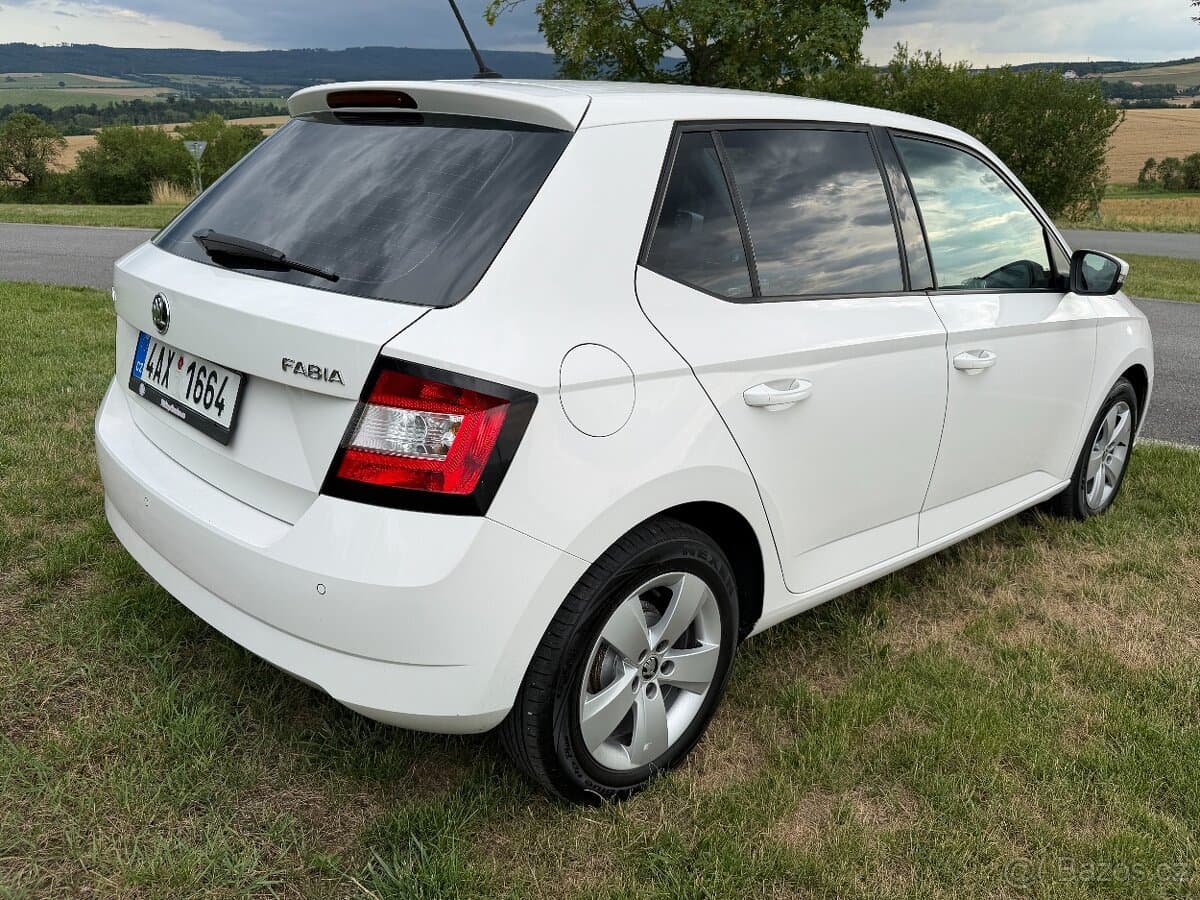 2015 Škoda FABIA - 4