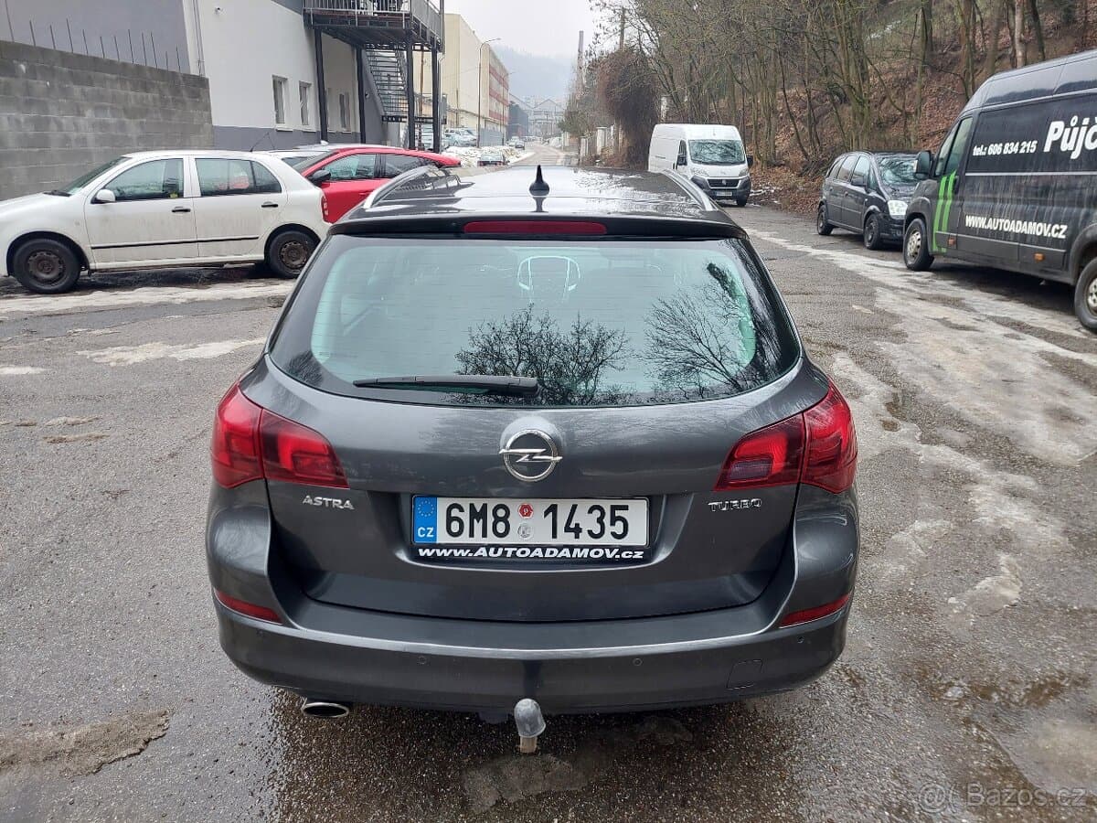 2011 Opel ASTRA - 4