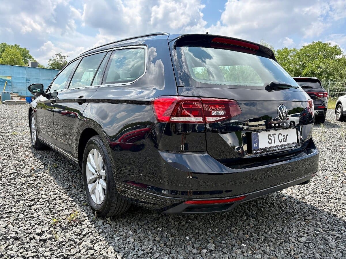 2021 Volkswagen PASSAT - 4