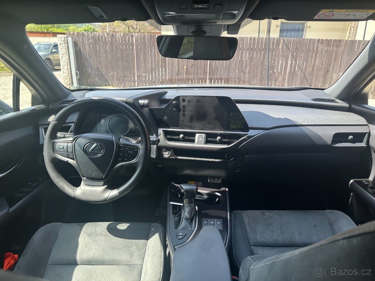 2024 Lexus UX - 4