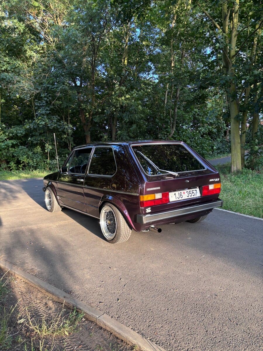 Volkswagen GOLF - 4