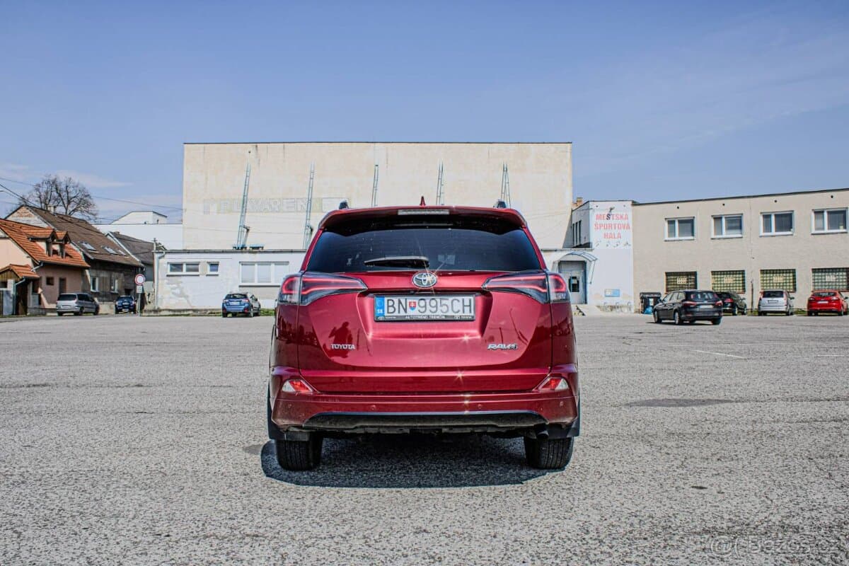 2018 Toyota RAV4 - 4