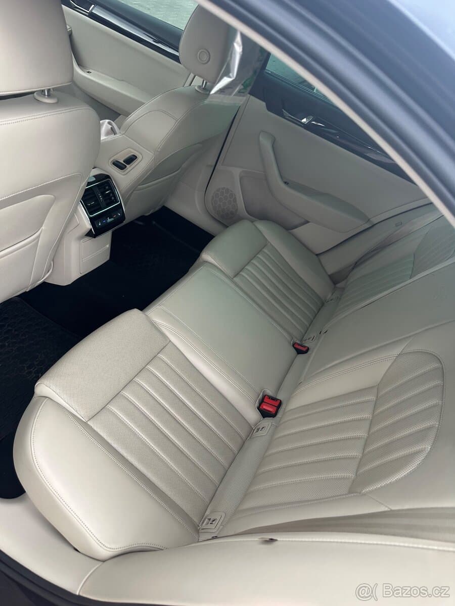2016 Škoda SUPERB - 4