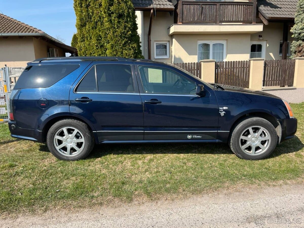 2007 Cadillac SRX - 4