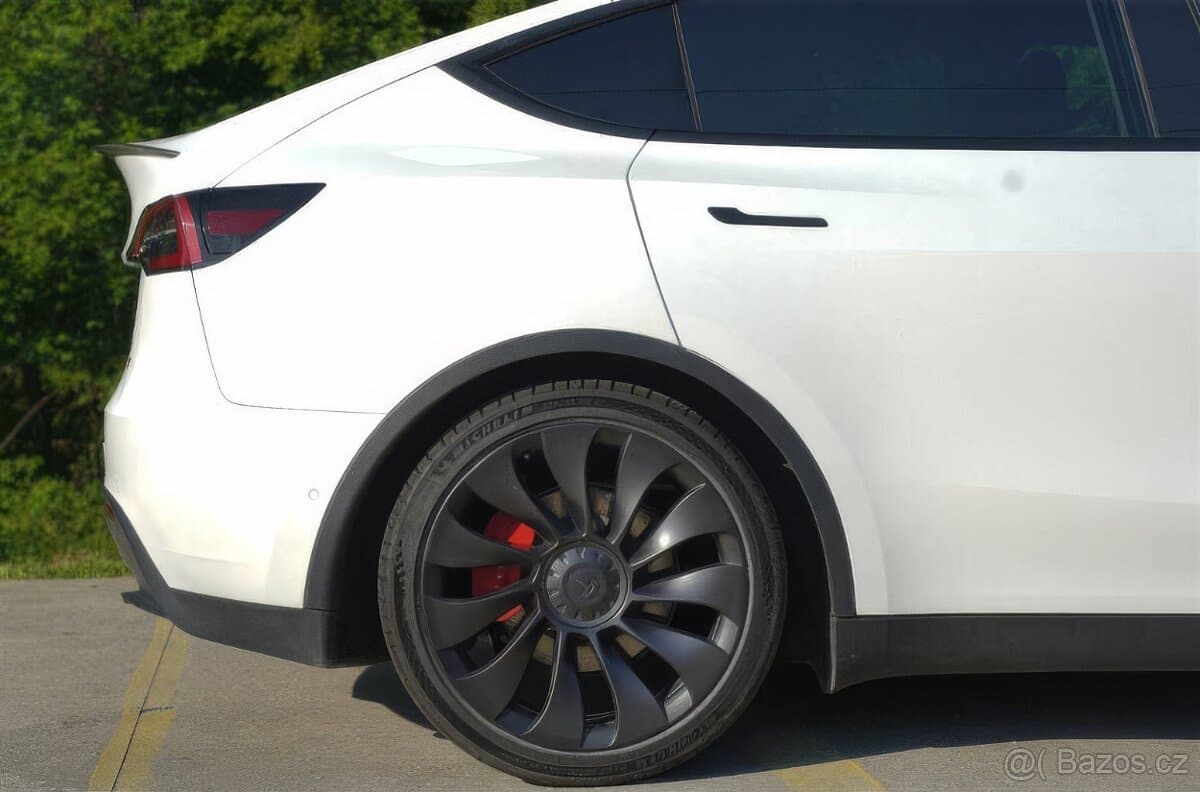 2022 Tesla MODEL Y - 4