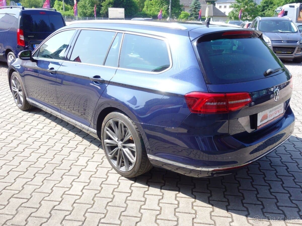 2015 Volkswagen PASSAT - 4