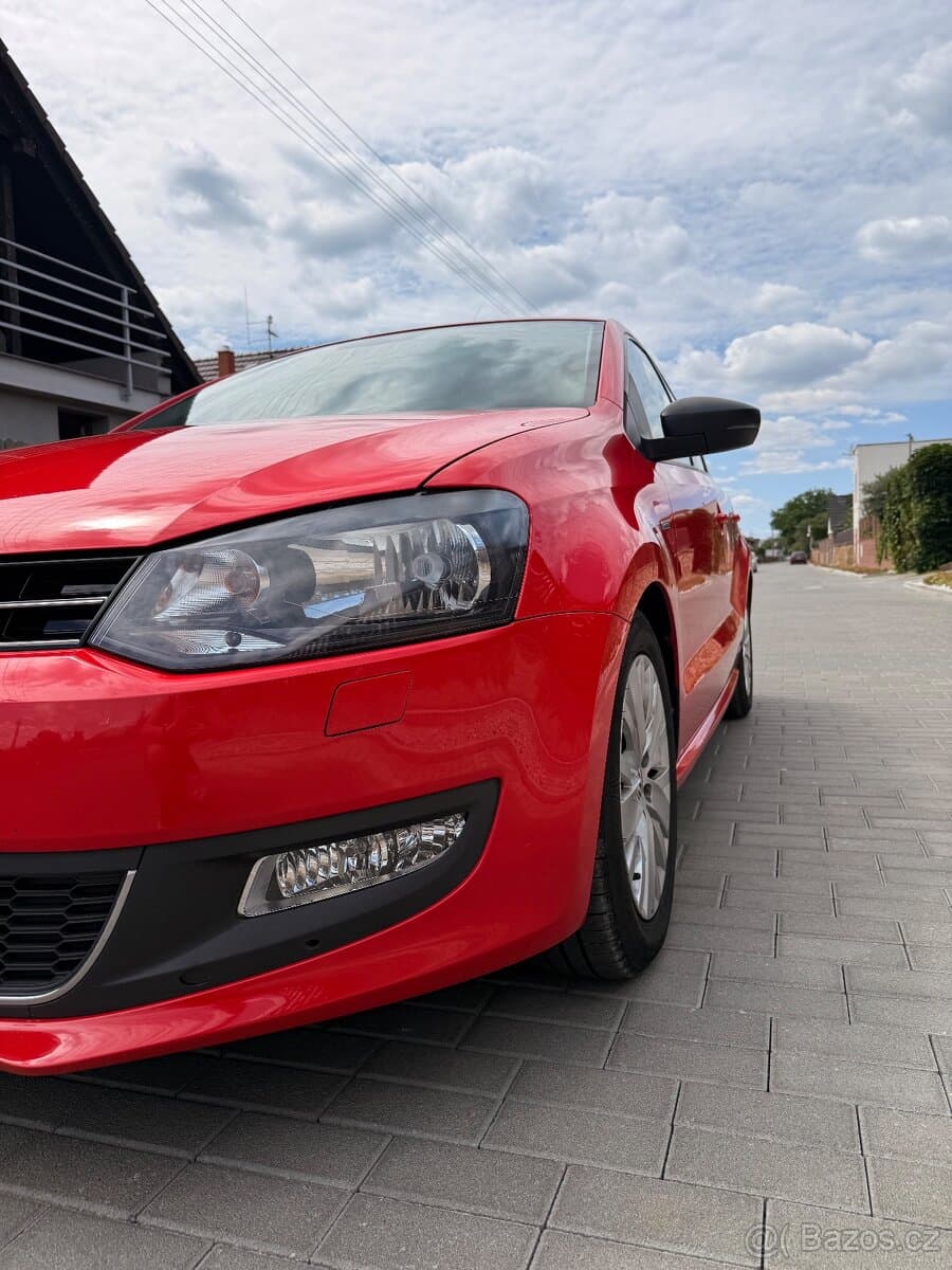 2012 Volkswagen POLO - 4