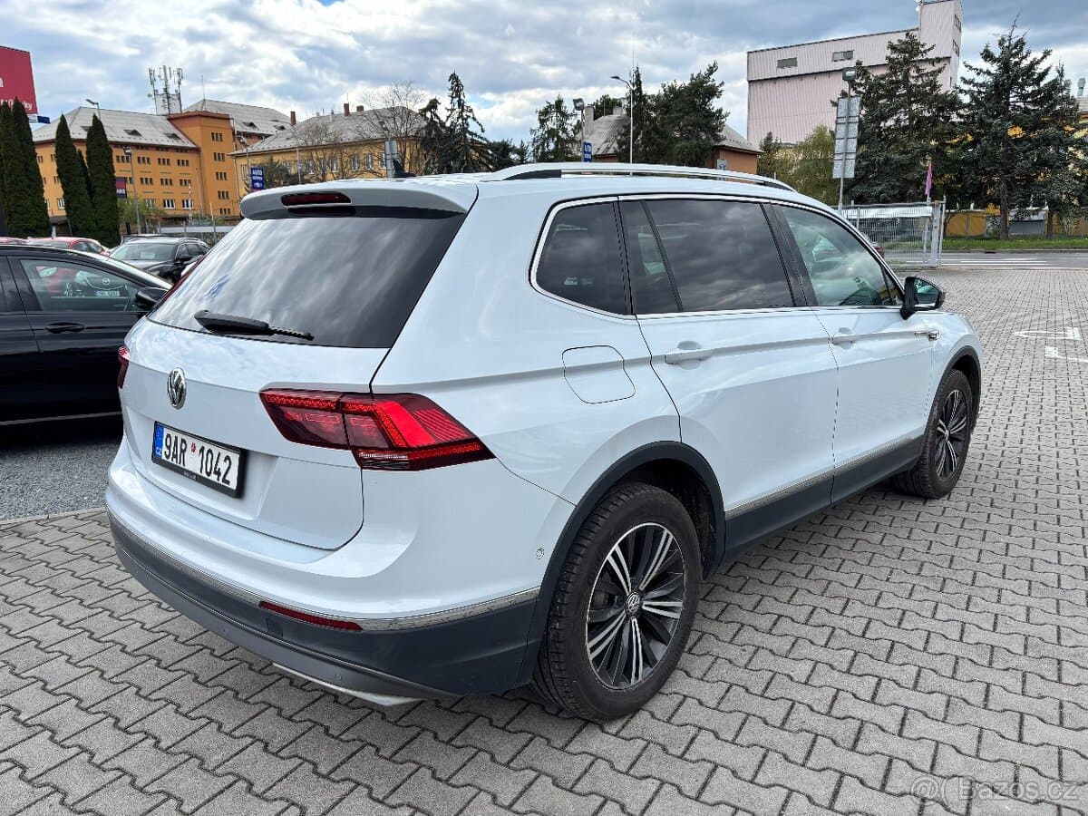 2018 Volkswagen TIGUAN - 4