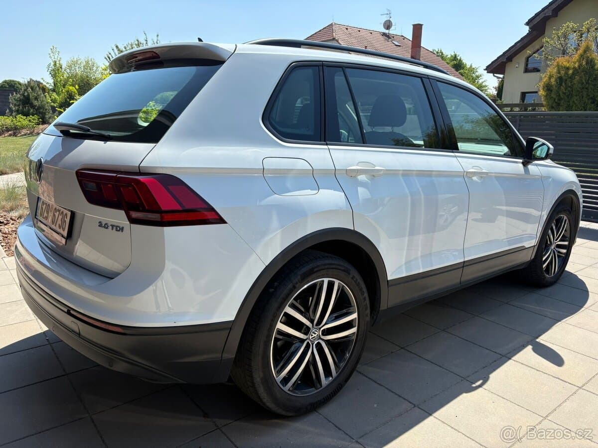 2017 Volkswagen TIGUAN - 4