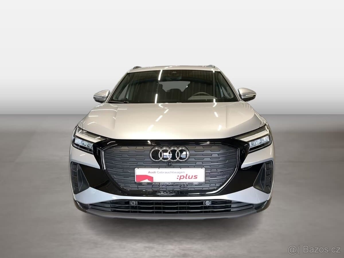 Audi Q4 - 4