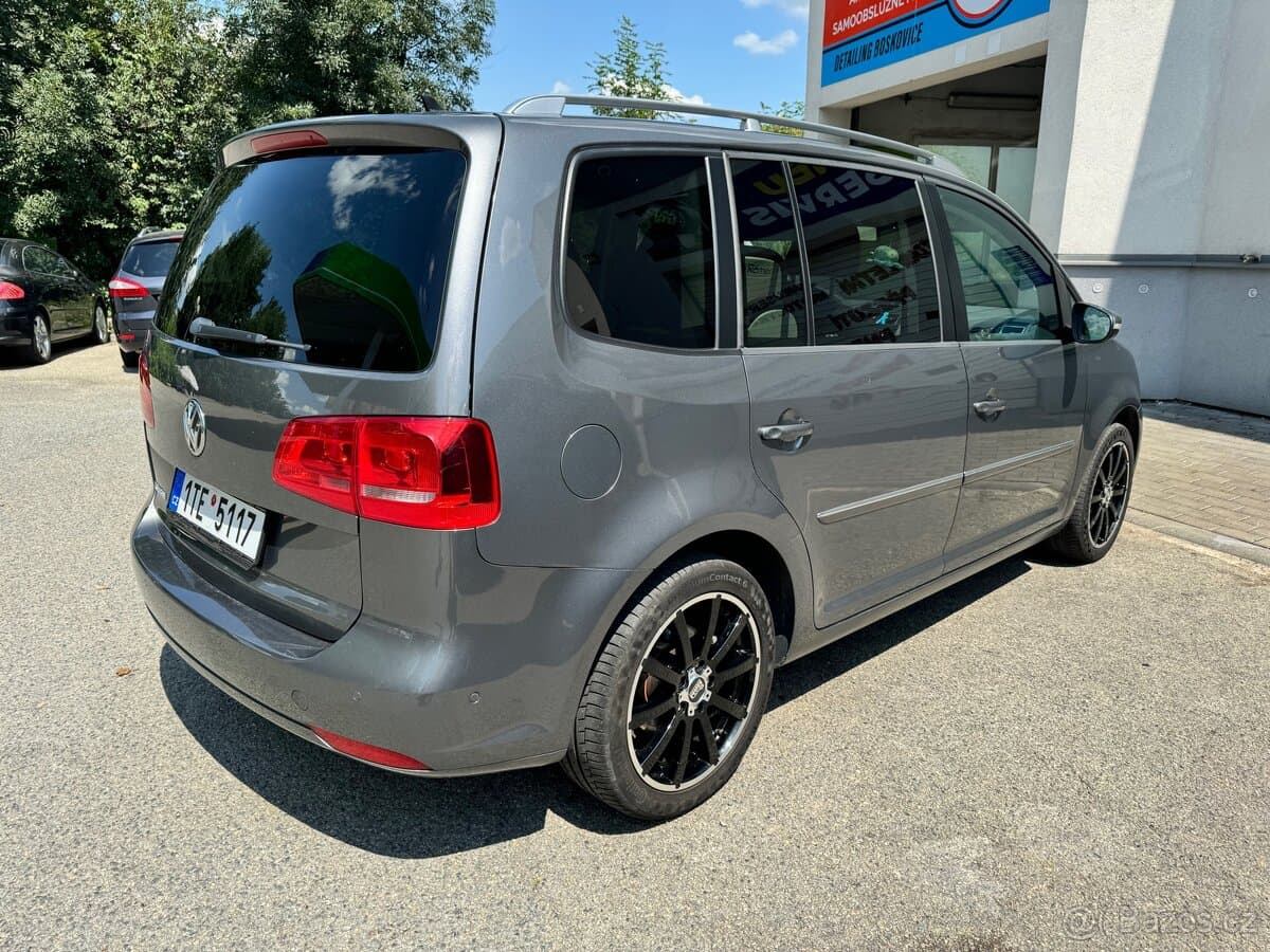 2010 Volkswagen TOURAN - 4