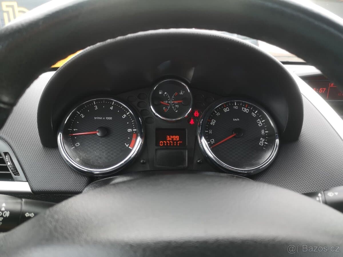 2012 Peugeot 207 - 4