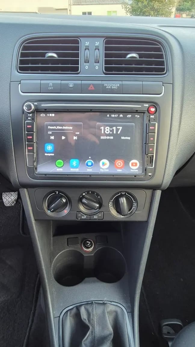 2012 Volkswagen POLO - 4