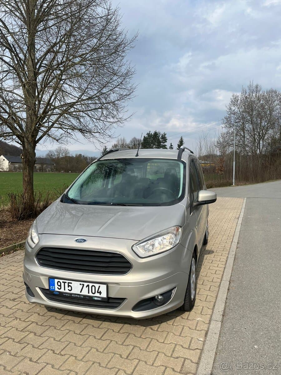 2015 Ford TOURNEO - 4