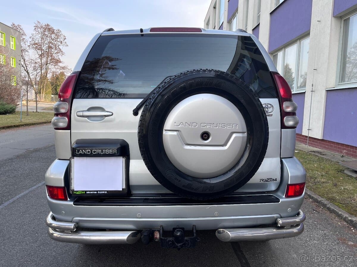 2004 Toyota LAND CRUISER - 4