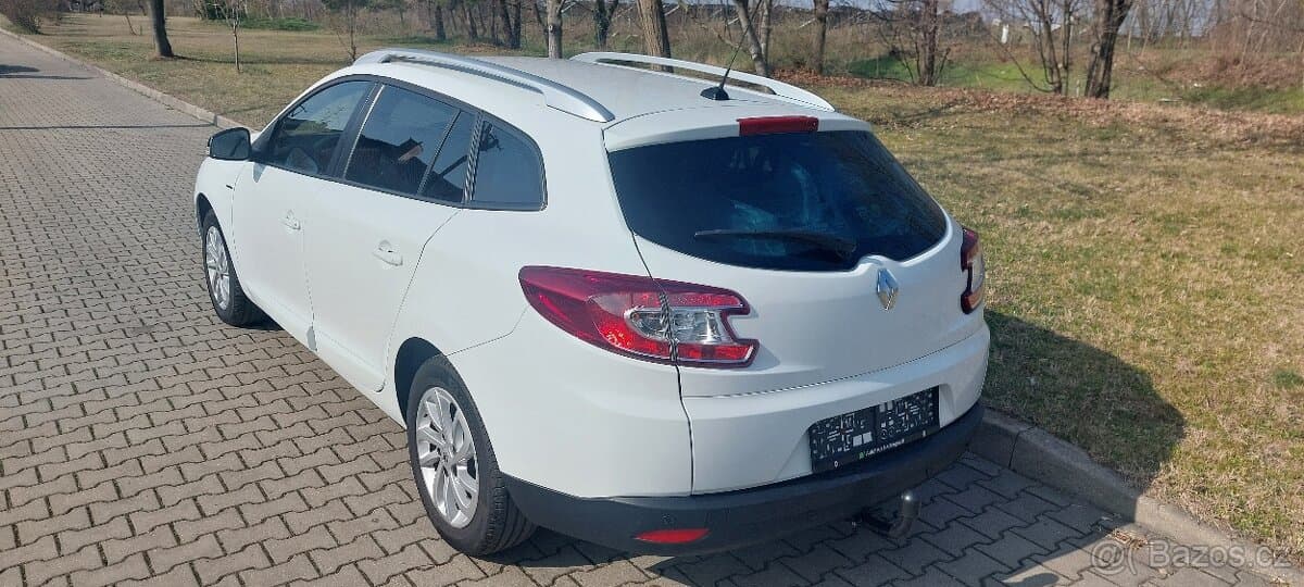 2015 Renault MEGANE - 4