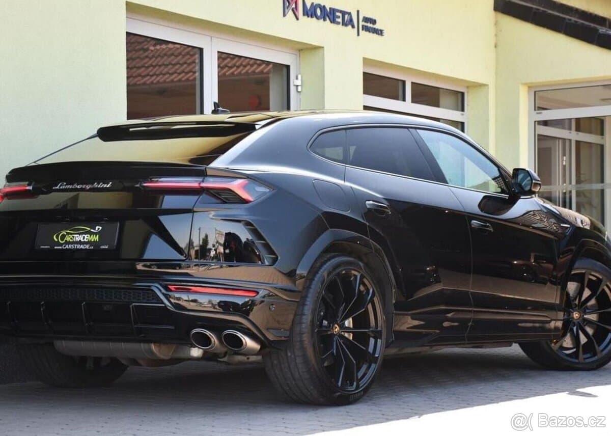 2022 Lamborghini URUS - 4