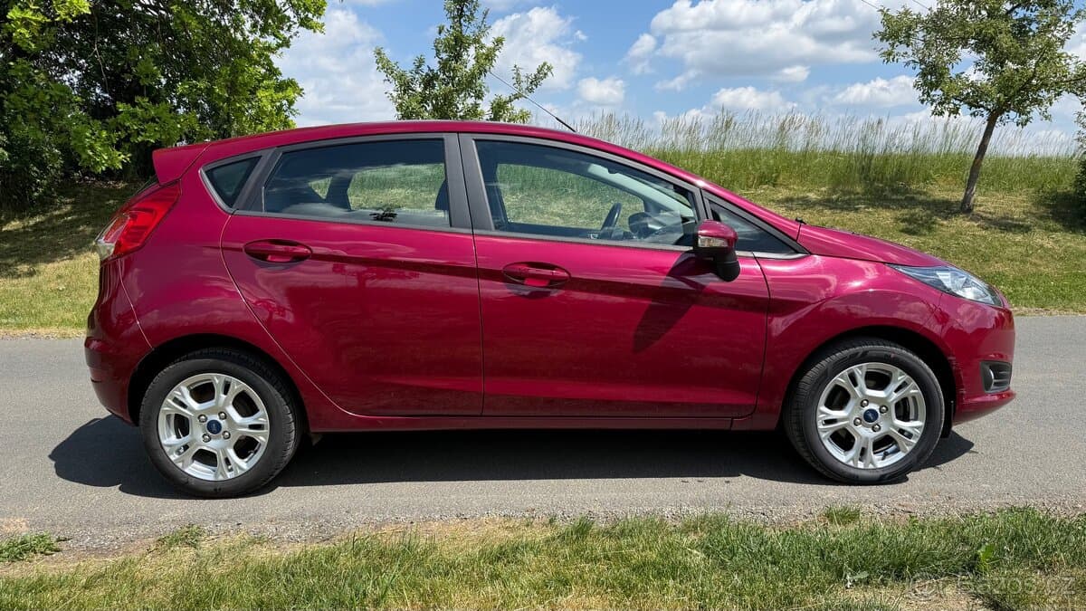 2015 Ford FIESTA - 4