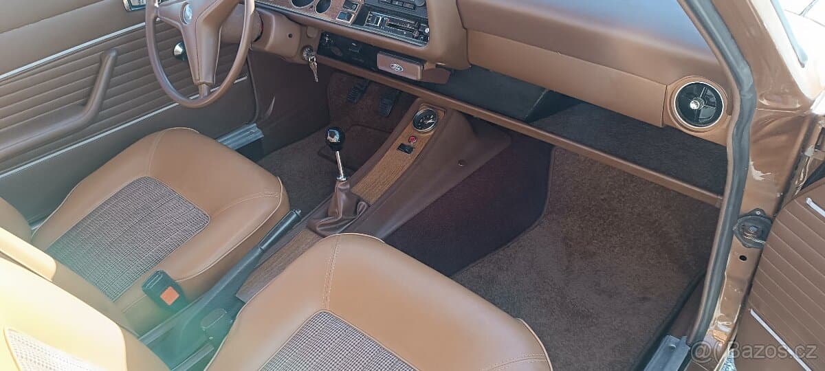 Ford CAPRI - 4