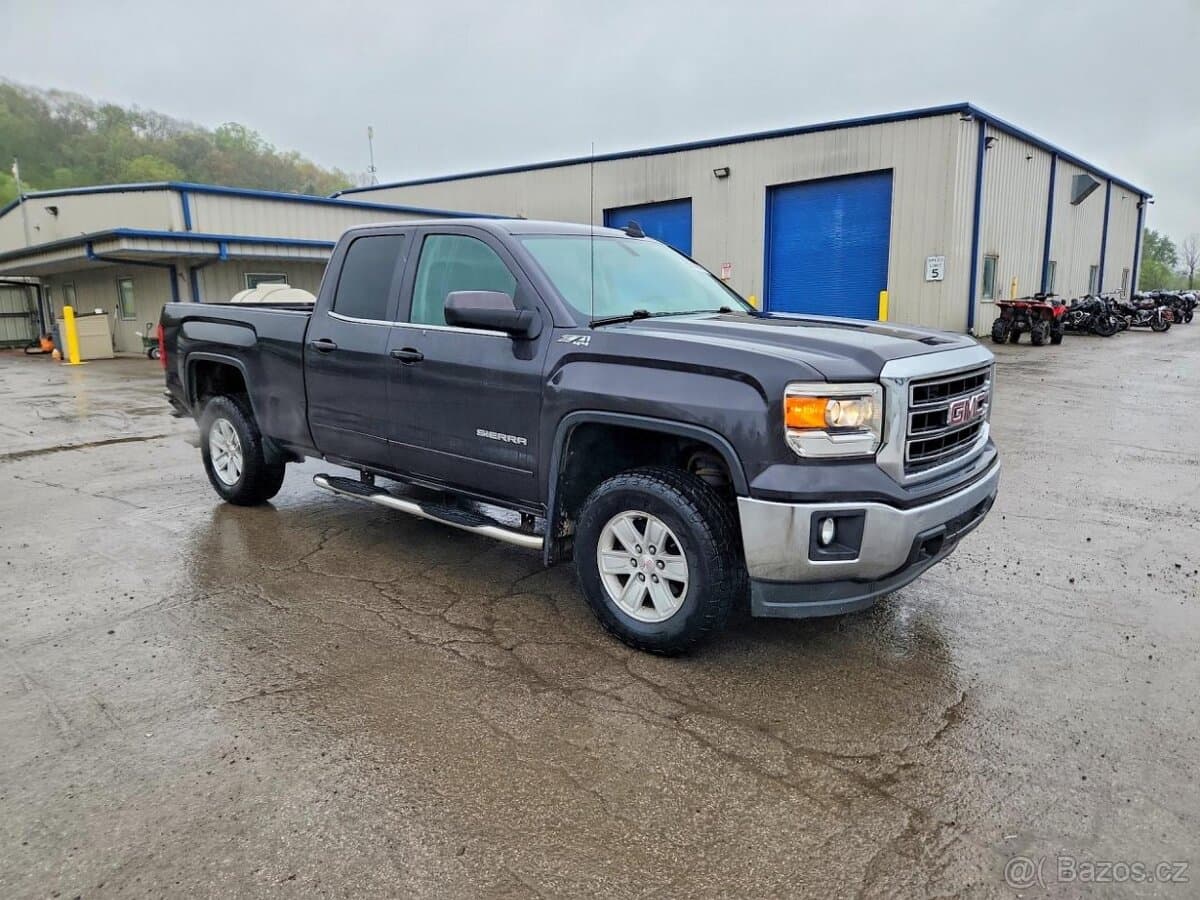 2015 GMC SIERRA - 4