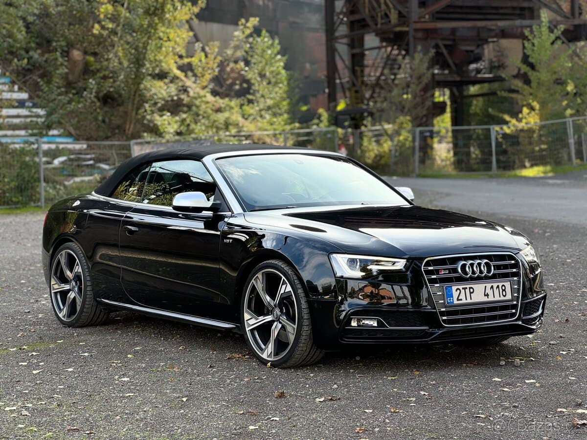 2011 Audi S5 - 4