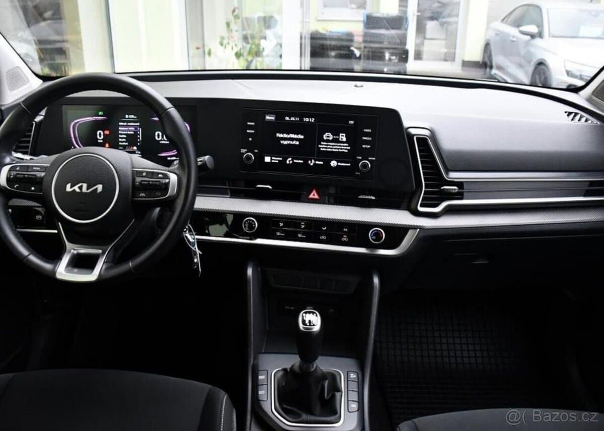 2022 Kia SPORTAGE - 4