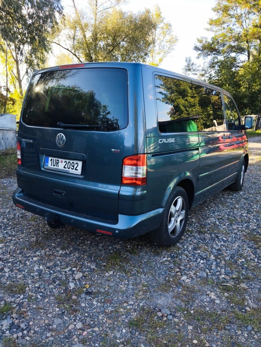 Volkswagen MULTIVAN - 4