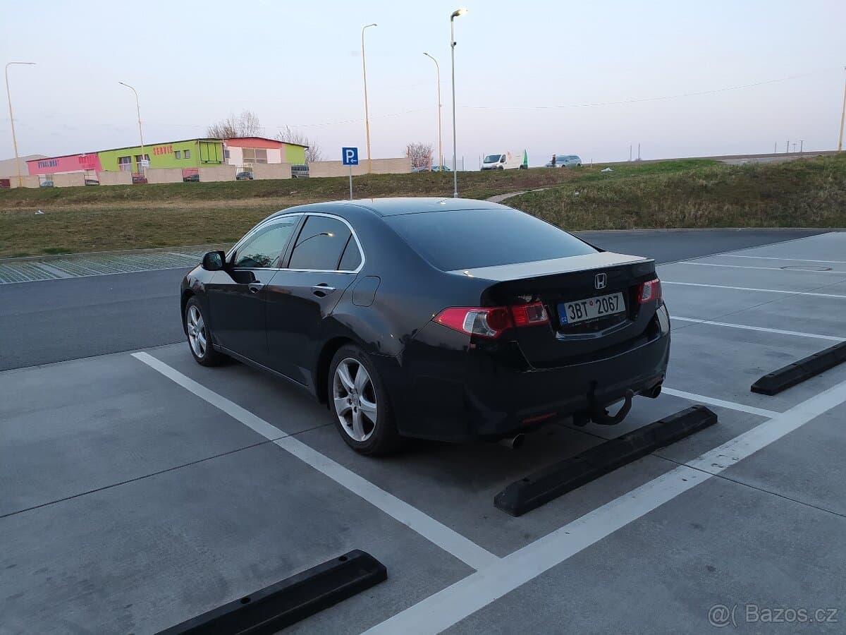2010 Honda ACCORD - 4